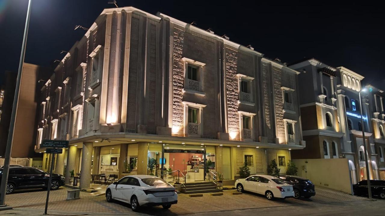 Plaza Home Αλ Κομπάρ Εξωτερικό φωτογραφία
