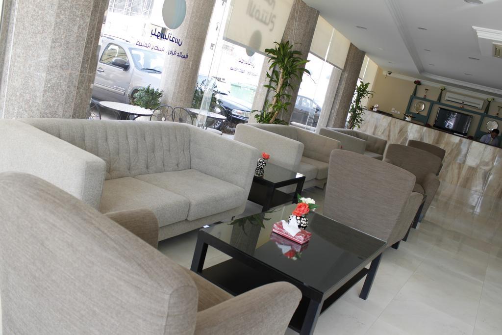 Plaza Home Αλ Κομπάρ Δωμάτιο φωτογραφία