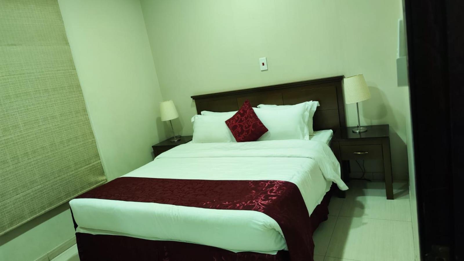 Plaza Home Αλ Κομπάρ Εξωτερικό φωτογραφία