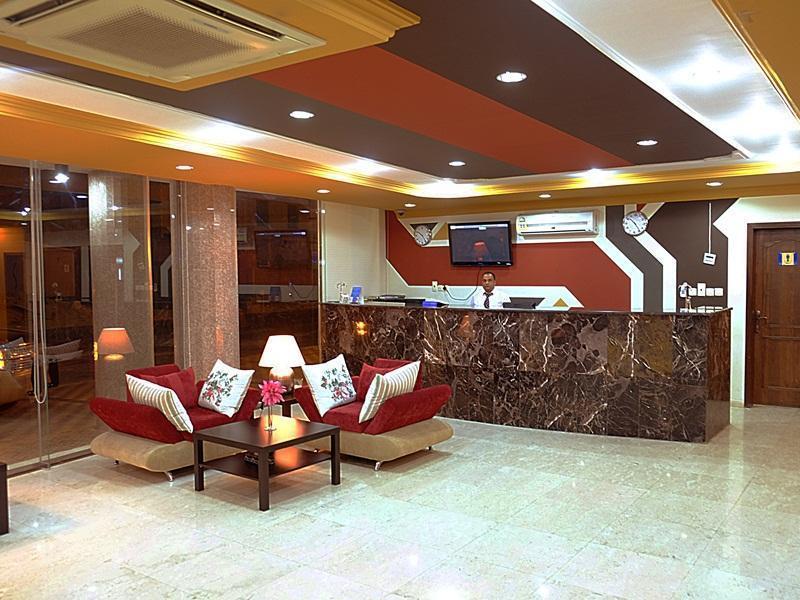 Plaza Home Αλ Κομπάρ Εξωτερικό φωτογραφία